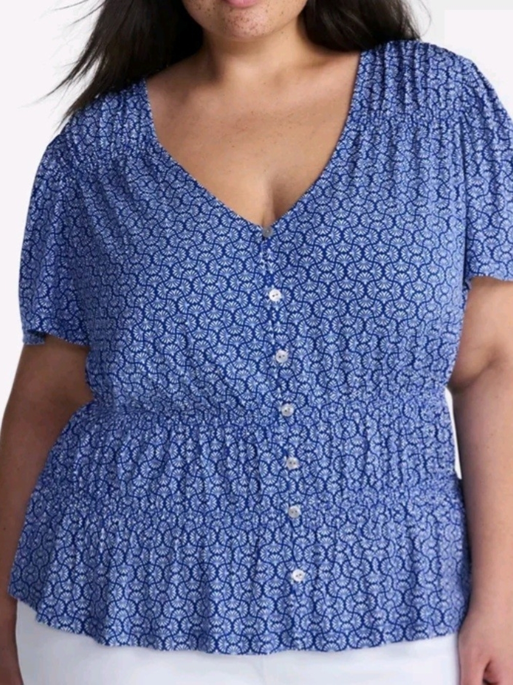 Terra & Sky Blue Printed V-Neck Button-Front Peplum Top. Size 3X. NWT.